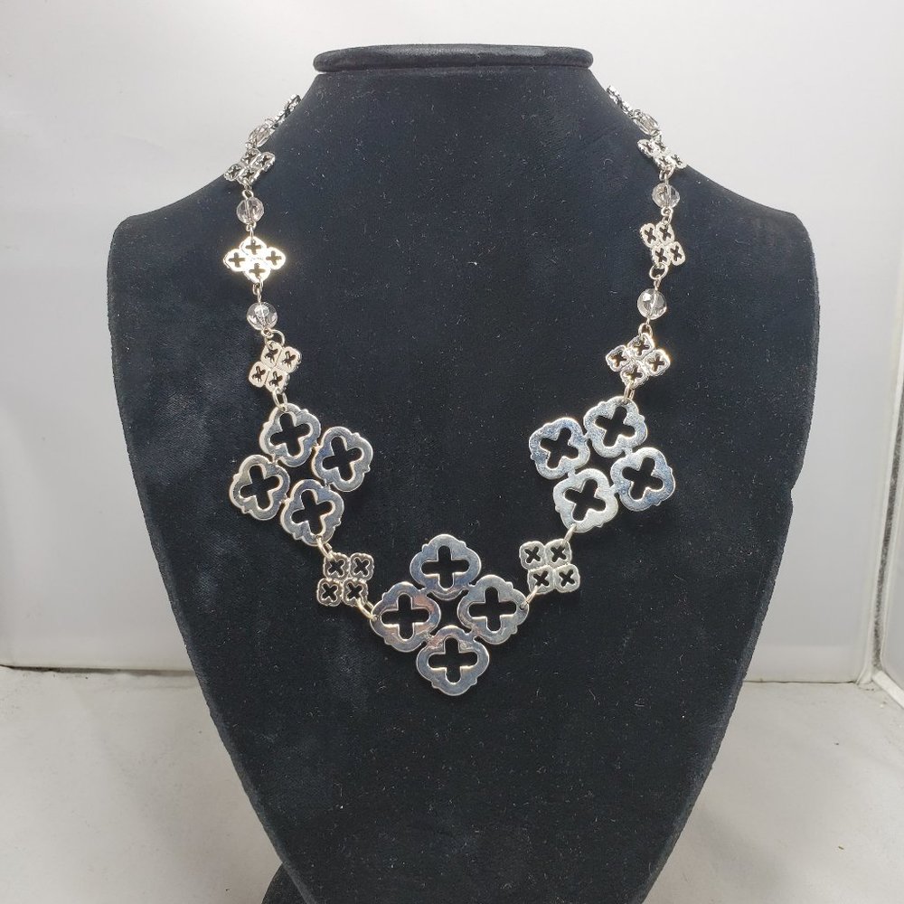 Bijou Clover Link Silver Necklace